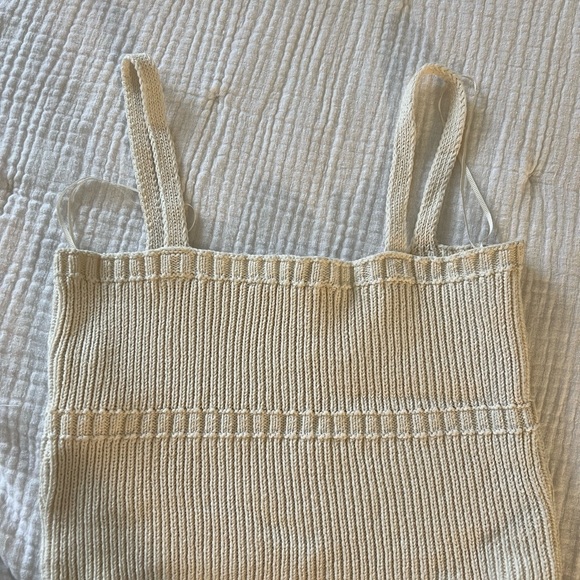 Zara Sweater Tank Size Medium - Picture 2 of 3